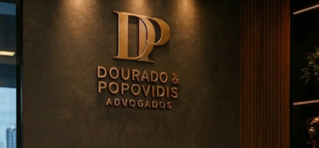 Marca Dourado & Popovidis Advogados no escritório